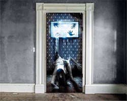 Deurdecoratie Halloween Horror TV - 80x180cm